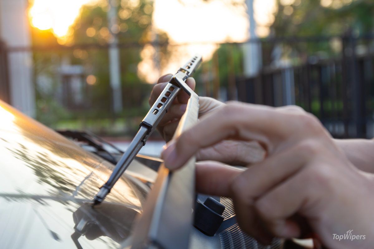 Adapter für den Wischerarm am Flachbalkenwischer